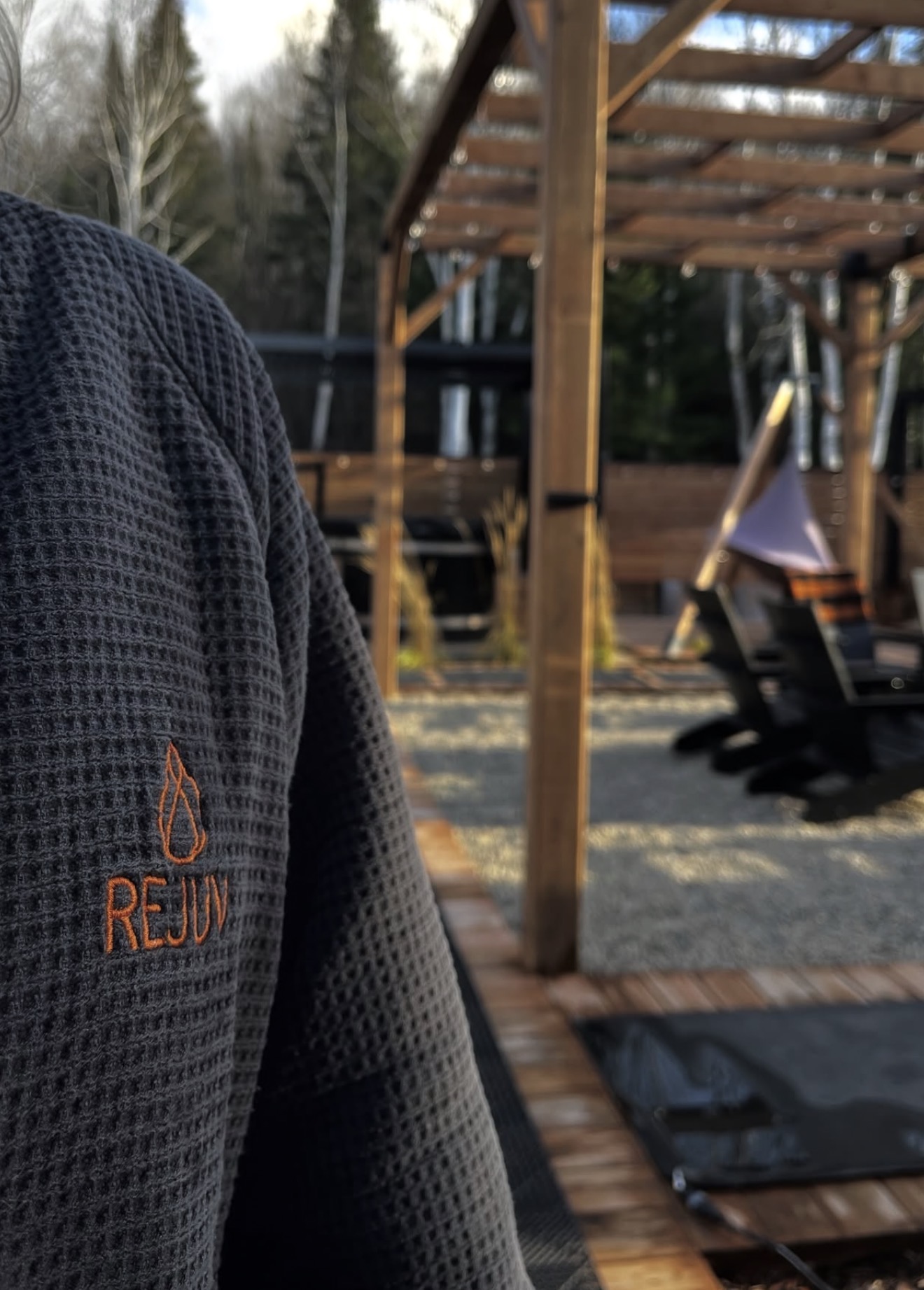A studio brand people want to belong to — extra frame 3